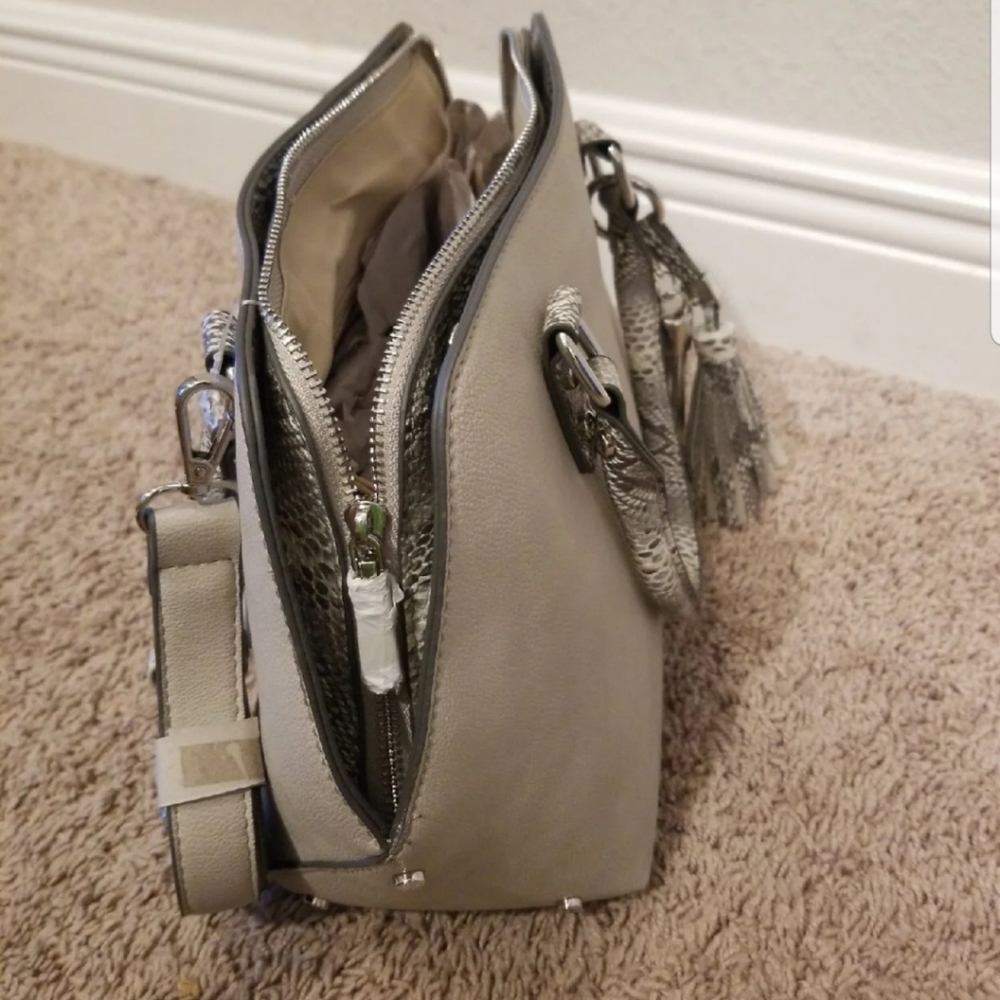 Purse - Picture 4 of 4